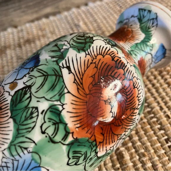 Small Floral‎ Vase - Picture 3 of 6